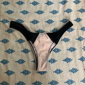NWOT Lira Booty Scrunch High Waisted Bikini Bottoms